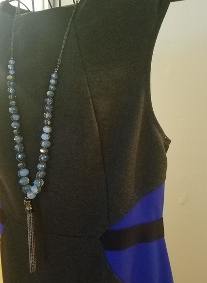 Dress - Picture 5 of 6